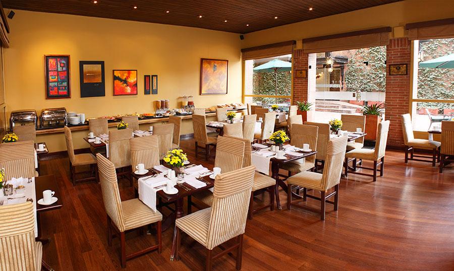 Hotel Estelar La Fontana Bogota Bagian luar foto The restaurant
