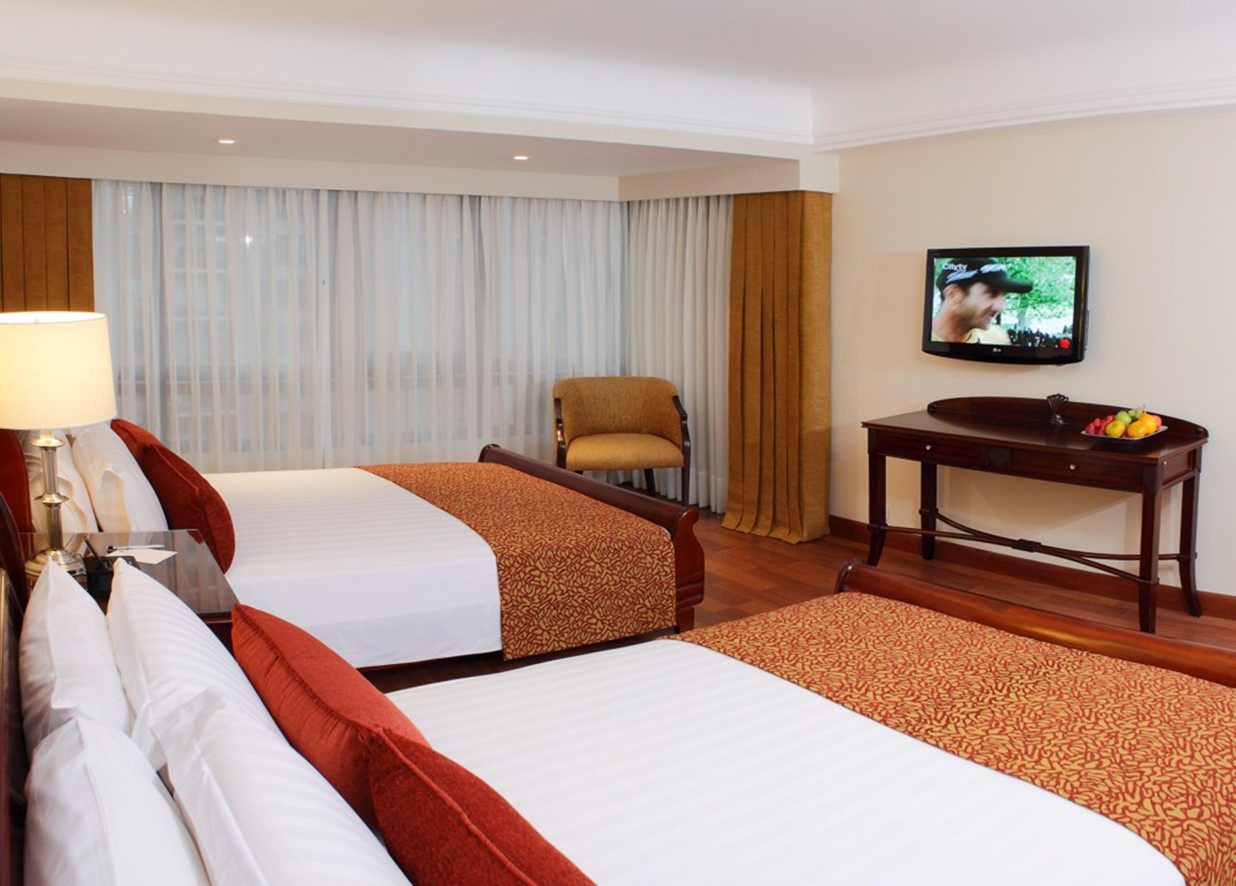 Hotel Estelar La Fontana Bogota Bagian luar foto