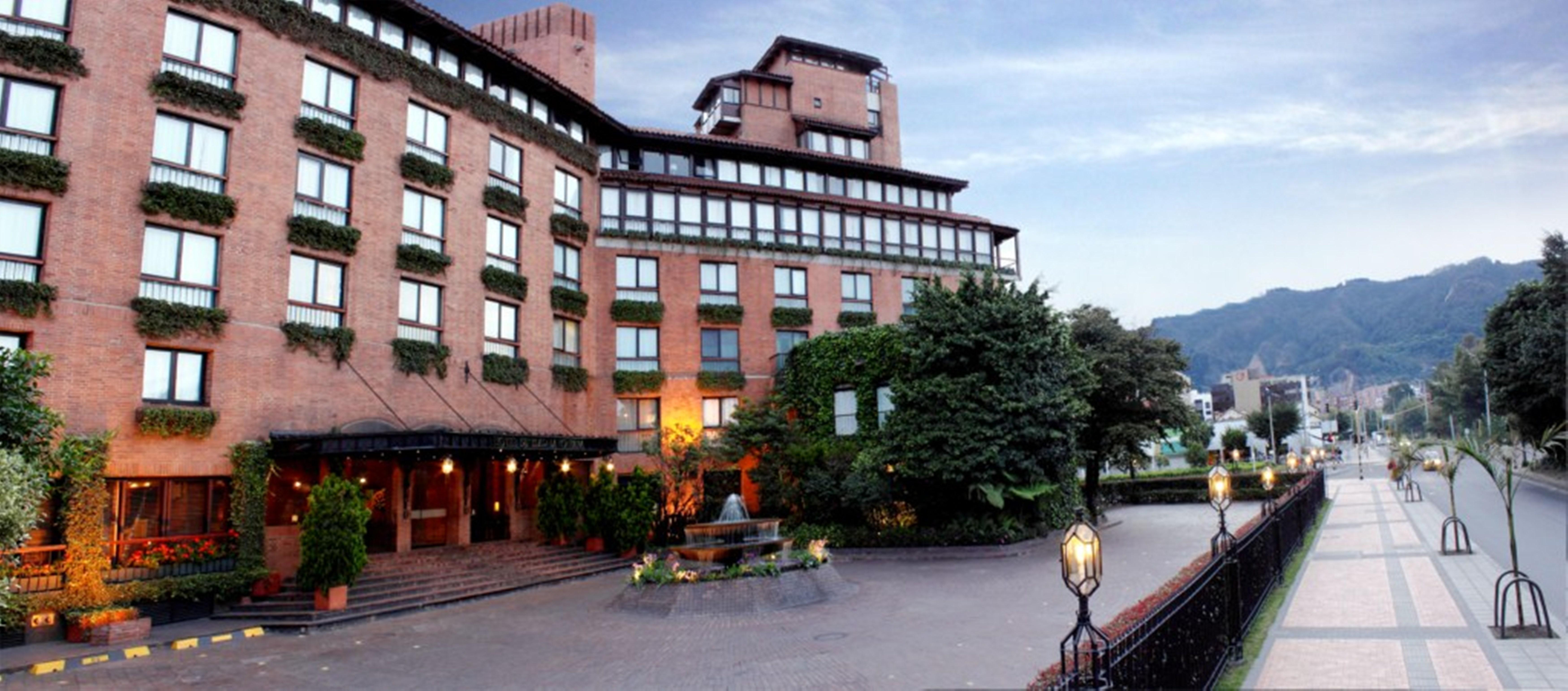 Hotel Estelar La Fontana Bogota Bagian luar foto