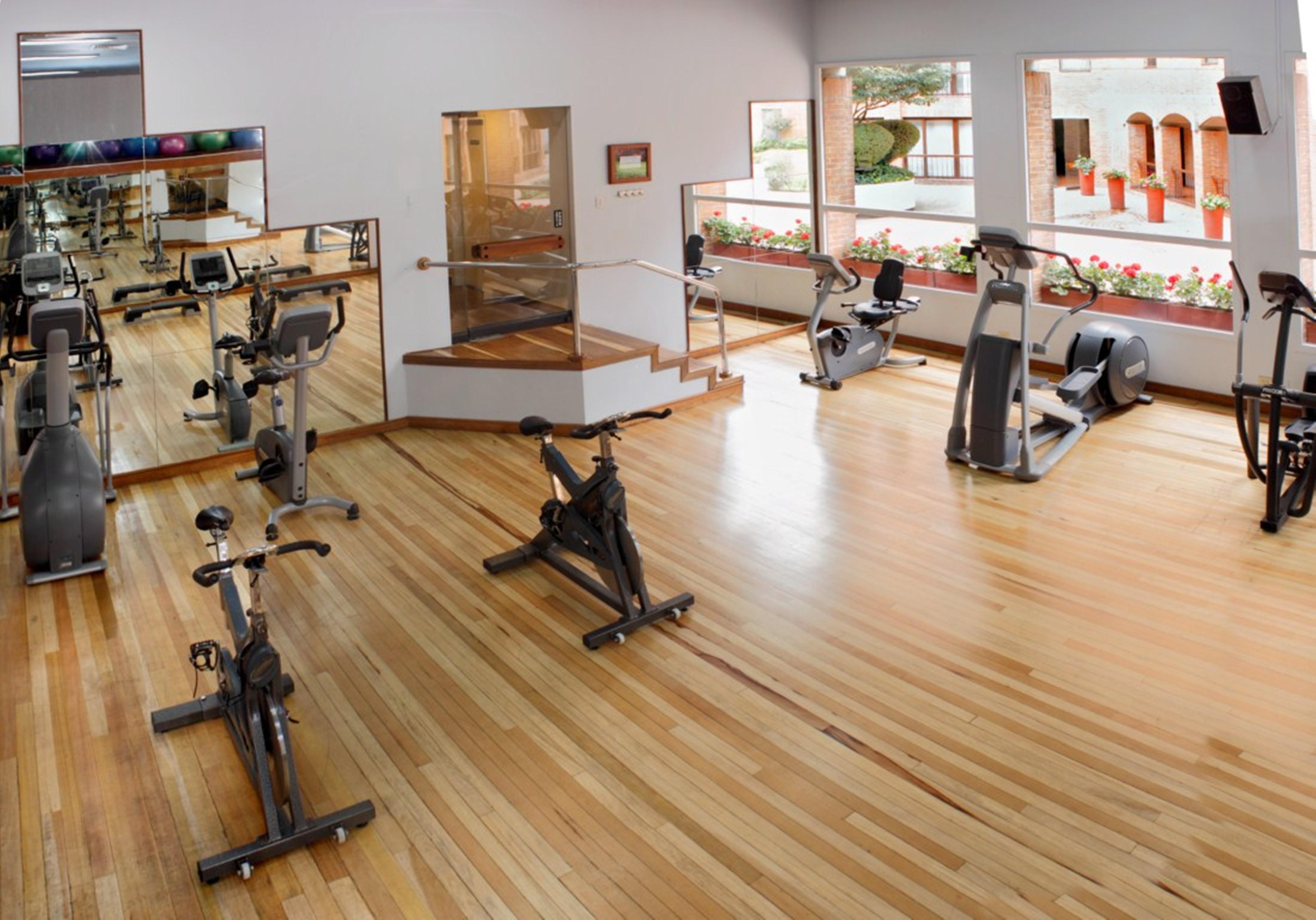 Hotel Estelar La Fontana Bogota Bagian luar foto A gym