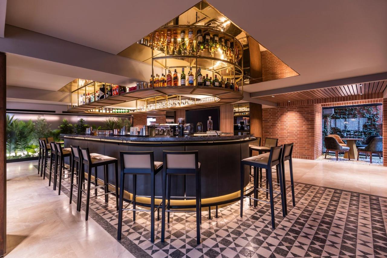 Hotel Estelar La Fontana Bogota Bagian luar foto The Bar