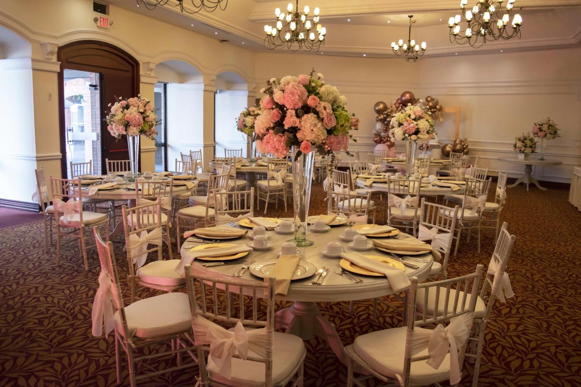 Hotel Estelar La Fontana Bogota Bagian luar foto The ballroom at the 2010 National Philanthropy Day Awards Gala