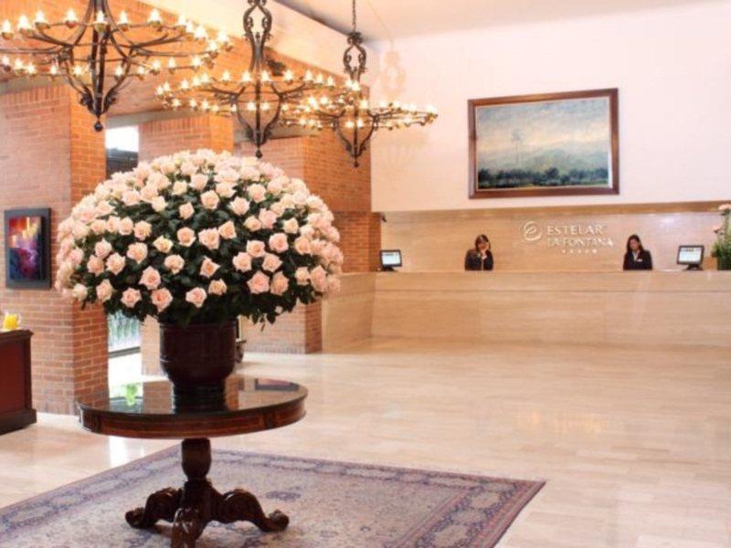 Hotel Estelar La Fontana Bogota Bagian luar foto Reception